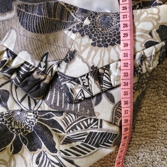 Boho Chic Floral Linen Blazer | size 6 - Picture 6 of 16